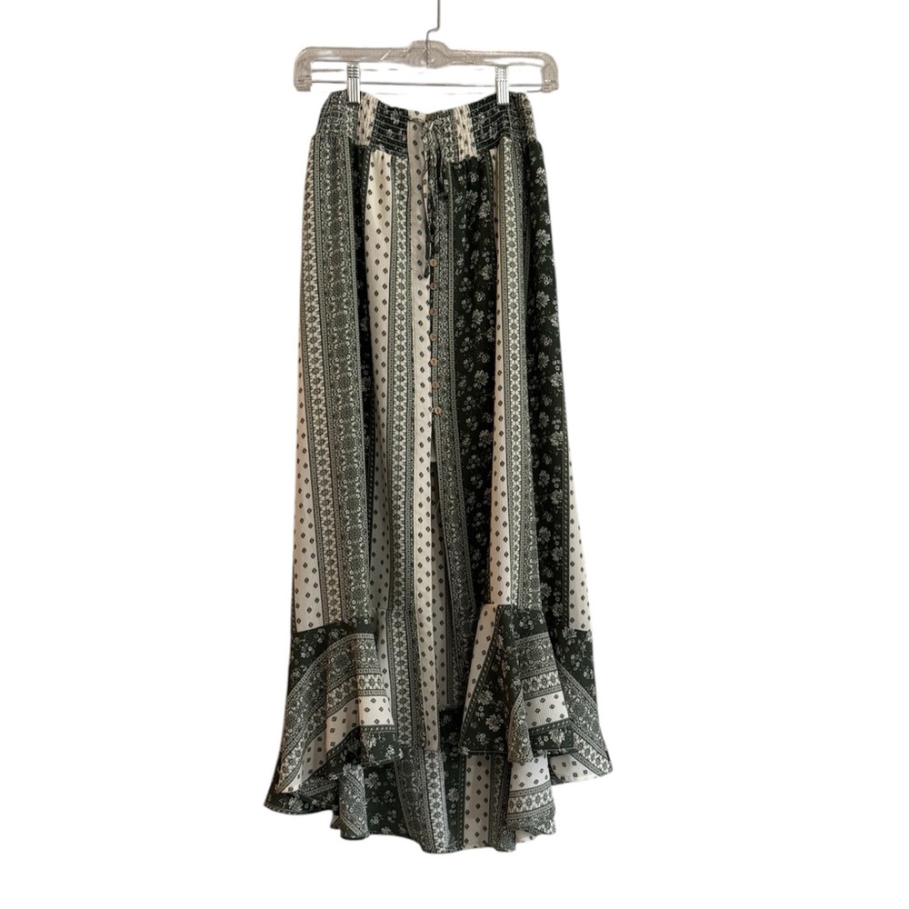 NWOT Daytrip Olive and Cream Striped Printed Boho Maxi Skirt